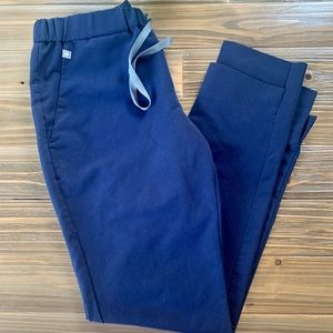 FIGS YOLA Skinny Scrub Pant